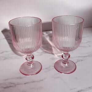 Vintage-style Pink Goblets